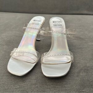 Mootsies Tootsies Vintage Y2K Iridescent Women's silver heels size 8.5